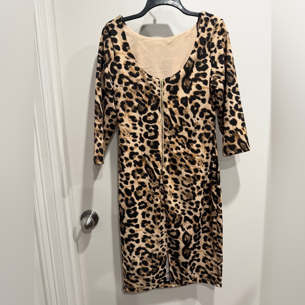 Premier Leopard Print Dress - Picture 3 of 5